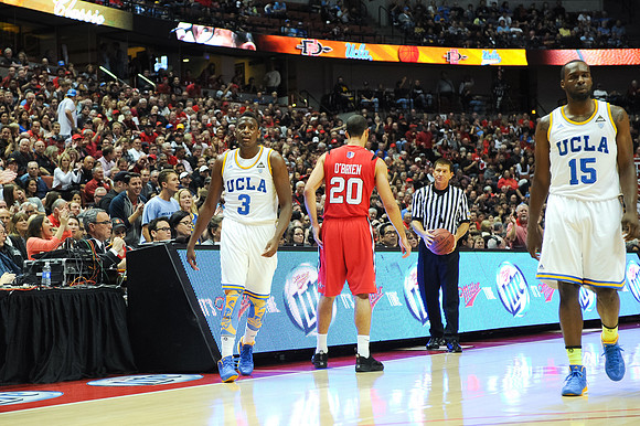 120112_HONDA_CENTER_0199