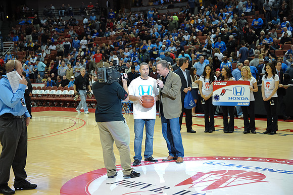 120112_HONDA_CENTER_0215