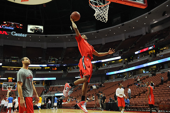 120112_HONDA_CENTER_0025