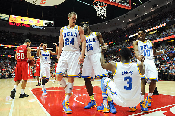120112_HONDA_CENTER_0253