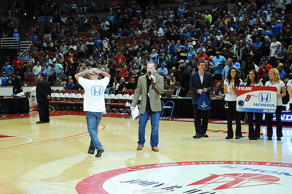120112_HONDA_CENTER_0218