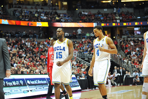 120112_HONDA_CENTER_0128