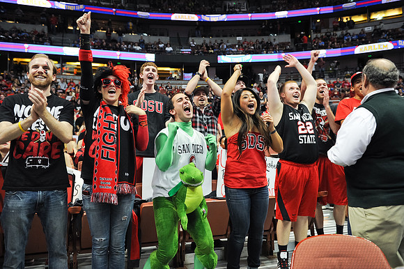 120112_HONDA_CENTER_0231