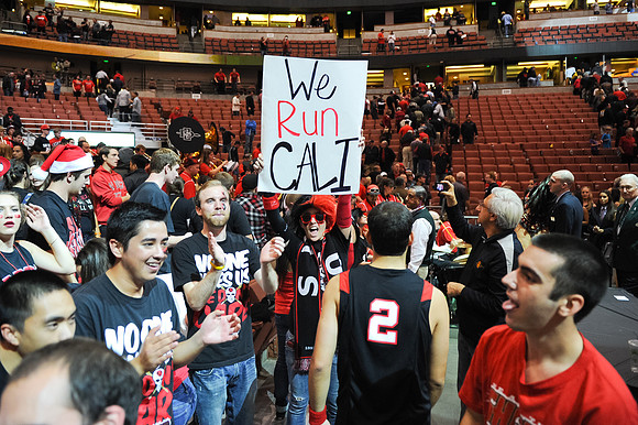 120112_HONDA_CENTER_0297