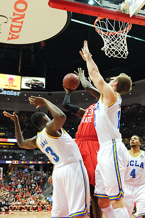120112_HONDA_CENTER_0179