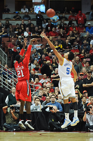 120112_HONDA_CENTER_0138