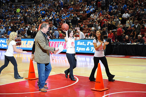 120112_HONDA_CENTER_0234