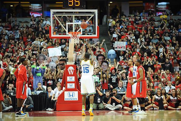 120112_HONDA_CENTER_0116