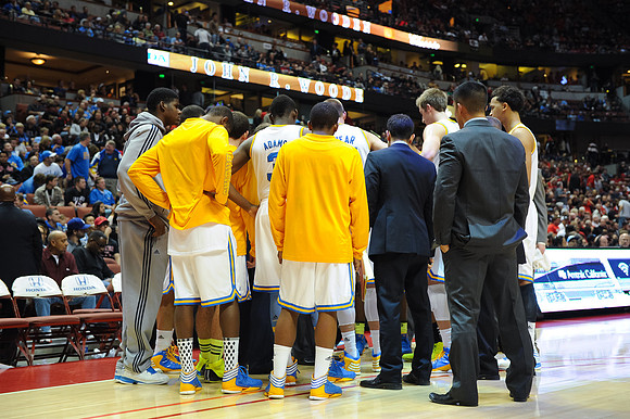 120112_HONDA_CENTER_0212