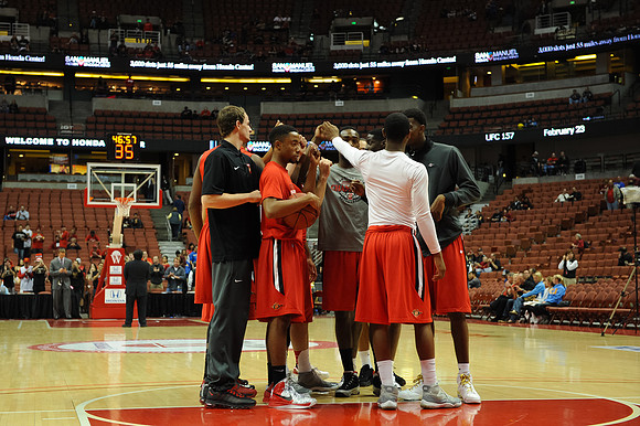 120112_HONDA_CENTER_0027