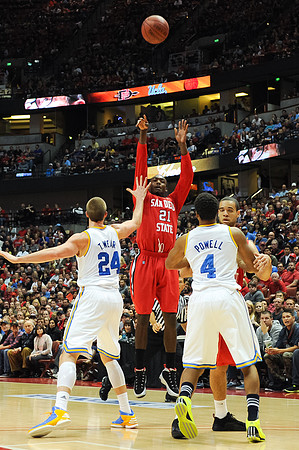120112_HONDA_CENTER_0206