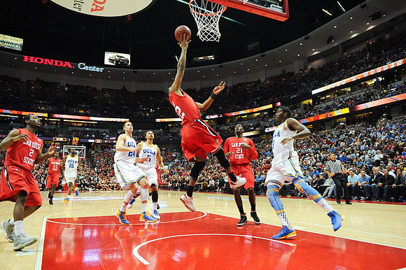 120112_HONDA_CENTER_0197
