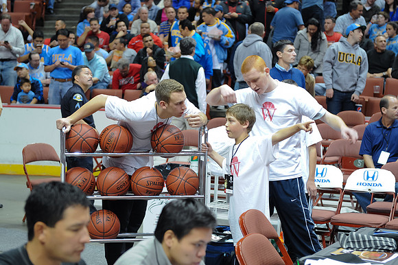 120112_HONDA_CENTER_0245