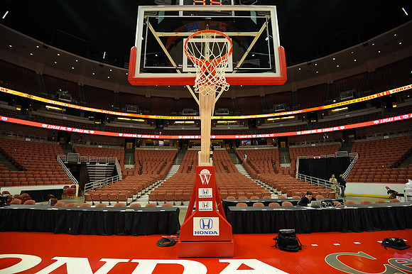 120112_HONDA_CENTER_0006