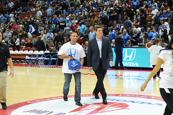 120112_HONDA_CENTER_0221