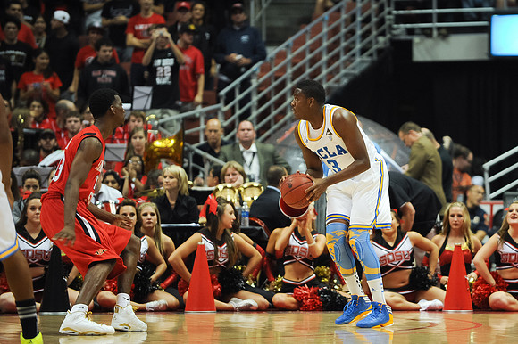 120112_HONDA_CENTER_0097