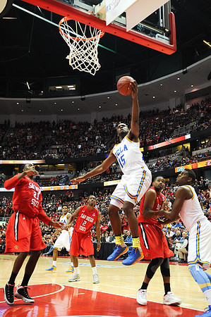 120112_HONDA_CENTER_0281