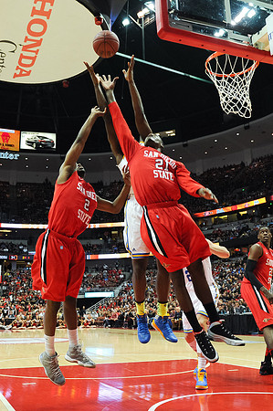 120112_HONDA_CENTER_0248