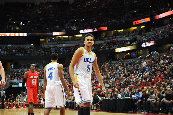 120112_HONDA_CENTER_0190