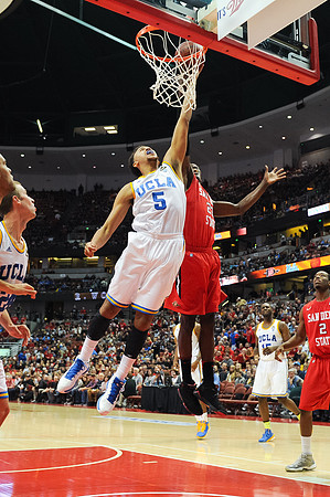 120112_HONDA_CENTER_0246
