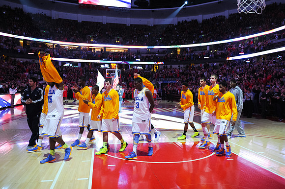 120112_HONDA_CENTER_0073