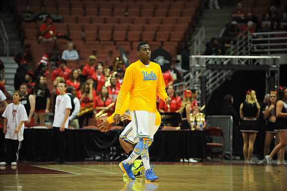 120112_HONDA_CENTER_0024