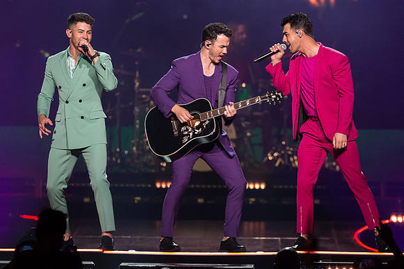 100619_HONDA_CENTER_0182