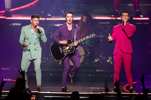 100619_HONDA_CENTER_0179