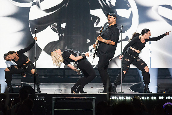 100619_HONDA_CENTER_0153