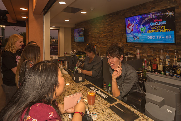 100619_HONDA_CENTER_0075