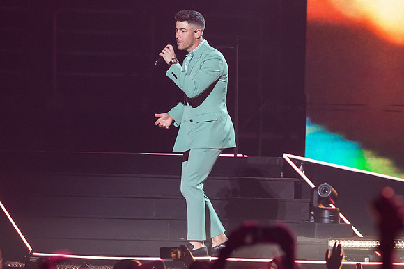 100619_HONDA_CENTER_0185