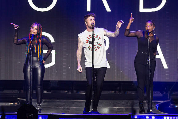 100619_HONDA_CENTER_0095