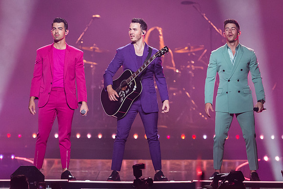 100619_HONDA_CENTER_0200