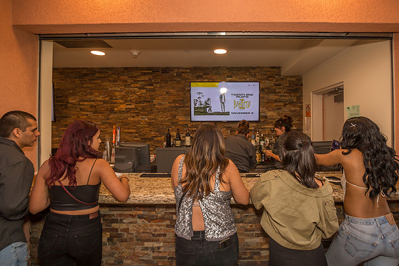 100619_HONDA_CENTER_0059