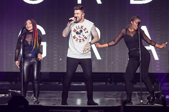 100619_HONDA_CENTER_0100