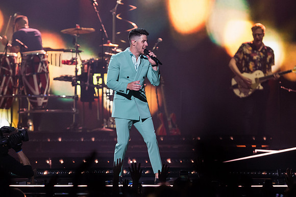 100619_HONDA_CENTER_0190
