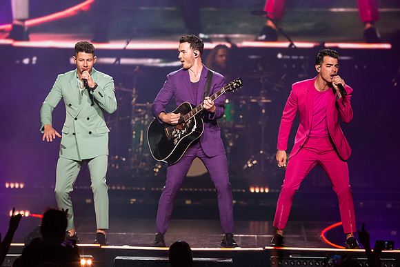 100619_HONDA_CENTER_0180