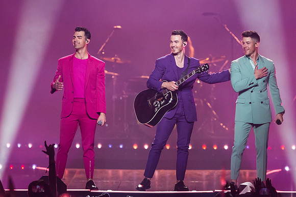 100619_HONDA_CENTER_0203