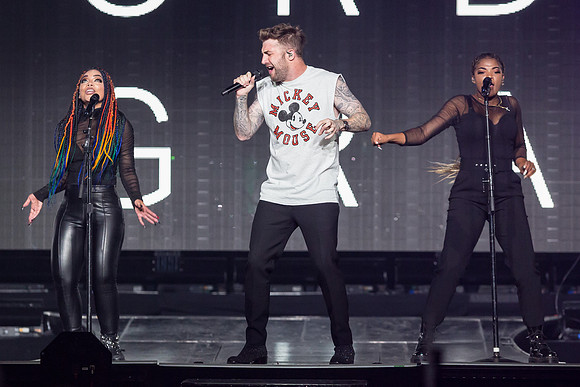 100619_HONDA_CENTER_0101