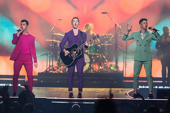 100619_HONDA_CENTER_0194