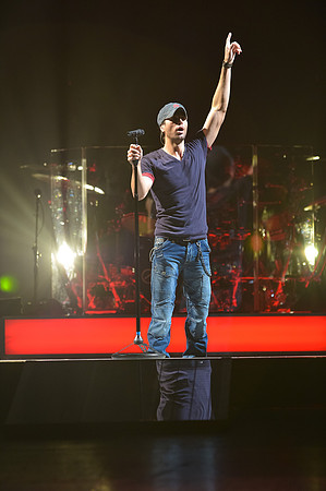 081112_HONDA_CENTER_0033