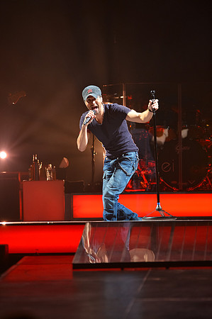 081112_HONDA_CENTER_0036
