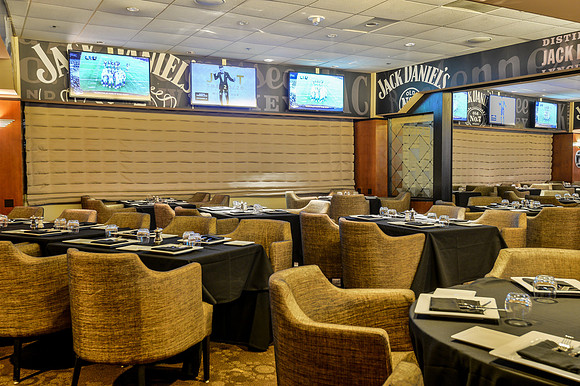 112413_HONDA_CENTER_9008