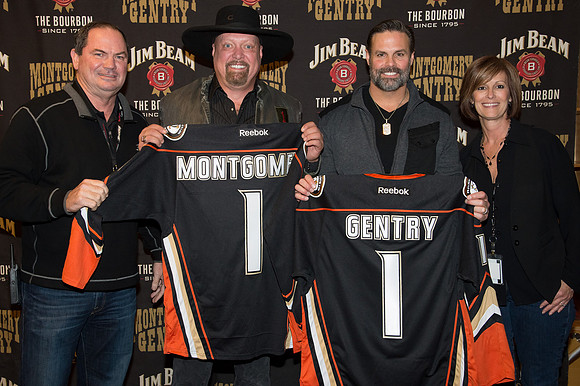 121213_HONDA_CENTER_0006