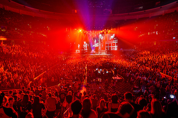 061212_HONDA_CENTER_0224