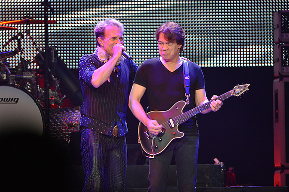 061212_HONDA_CENTER_0153