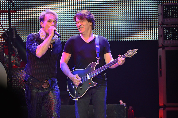 061212_HONDA_CENTER_0156
