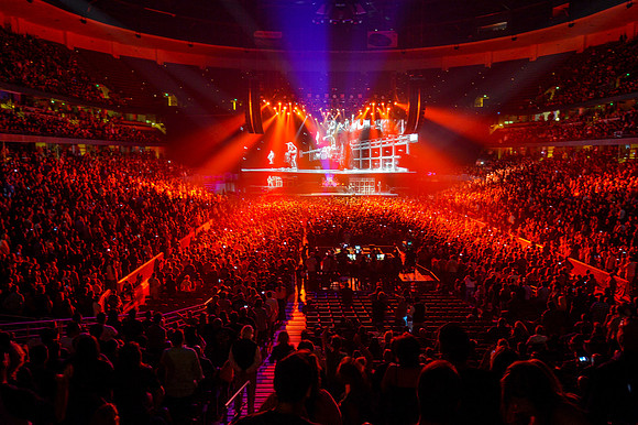 061212_HONDA_CENTER_0223
