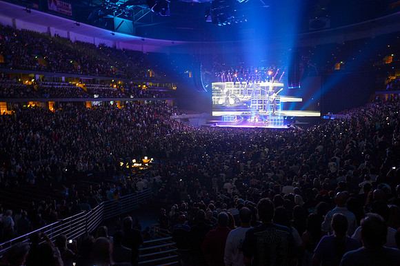 061212_HONDA_CENTER_0213