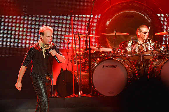 061212_HONDA_CENTER_0152